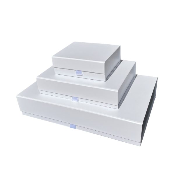 luxury white magnetic soft touch finish box